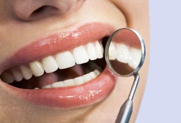 O mie de cabinete stomatologice oferă consultaţii sau detartraje gratuite
